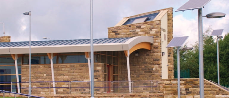 Can solar power benefit public transport buildings